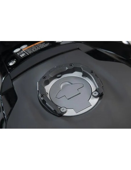 SW-MOTECH Schutzblech- und Tank-Taschen - Einbaubeispiel