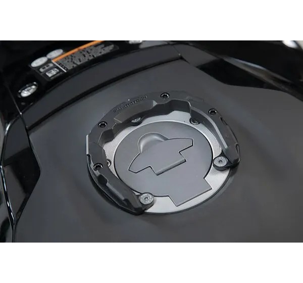 SW-MOTECH Schutzblech- und Tank-Taschen - Einbaubeispiel