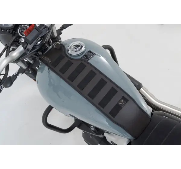 SW-MOTECH Schutzblech- und Tank-Taschen - Einbaubeispiel