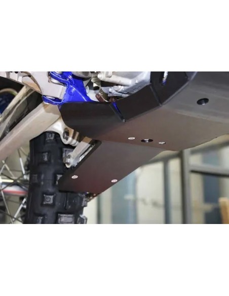 AXP RACING Stoßfänger & Motorschutzplatten - Einbaubeispiel