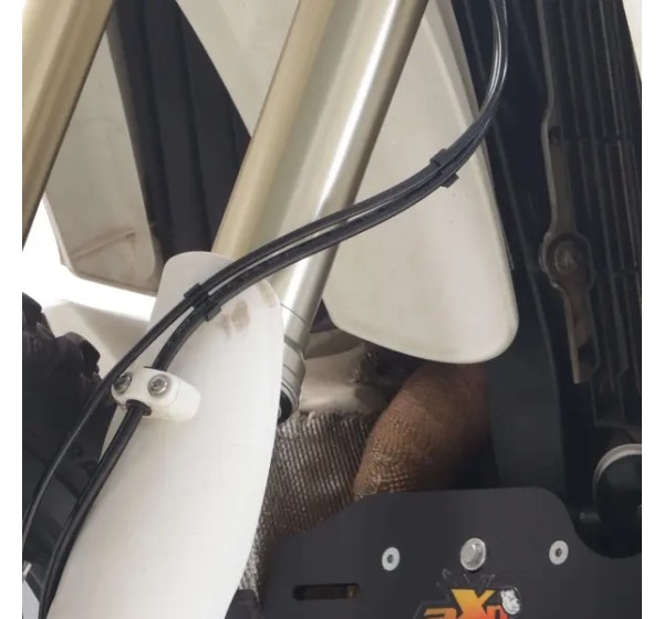AXP RACING Stoßfänger & Motorschutzplatten - Detailansicht