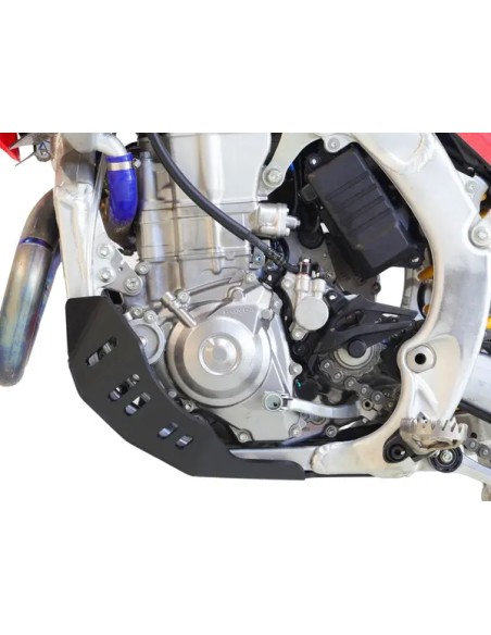 AXP RACING Stoßfänger & Motorschutzplatten - Einbaubeispiel