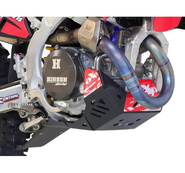 AXP RACING Stoßfänger & Motorschutzplatten - Einbaubeispiel