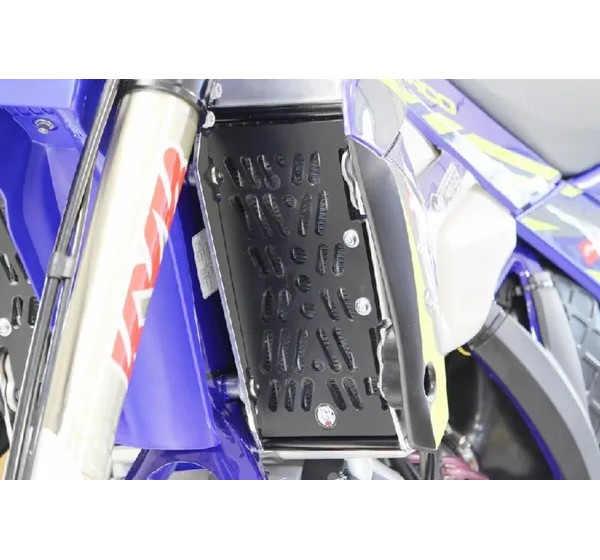 AXP RACING Kühlsysteme - Einbaubeispiel