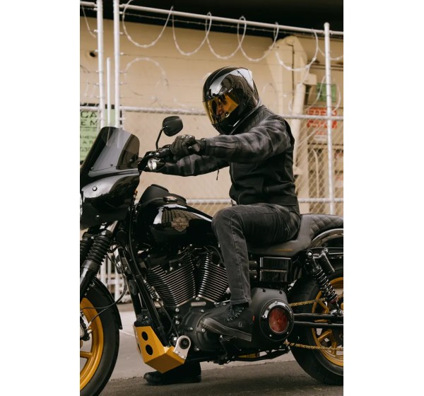 ICON Integralhelm Bild 5