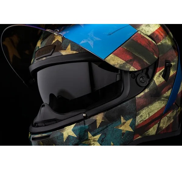 ICON Integralhelm Bild 5