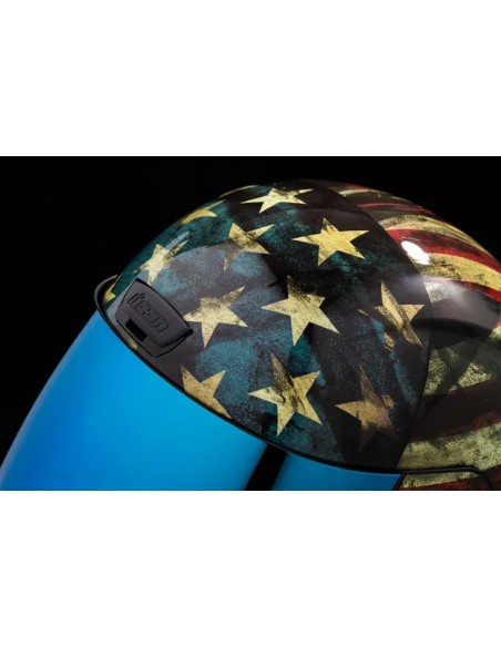 ICON Integralhelm Bild 10