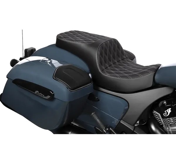 DRAG SPECIALTIES SEATS Sitzbänke - Einbaubeispiel
