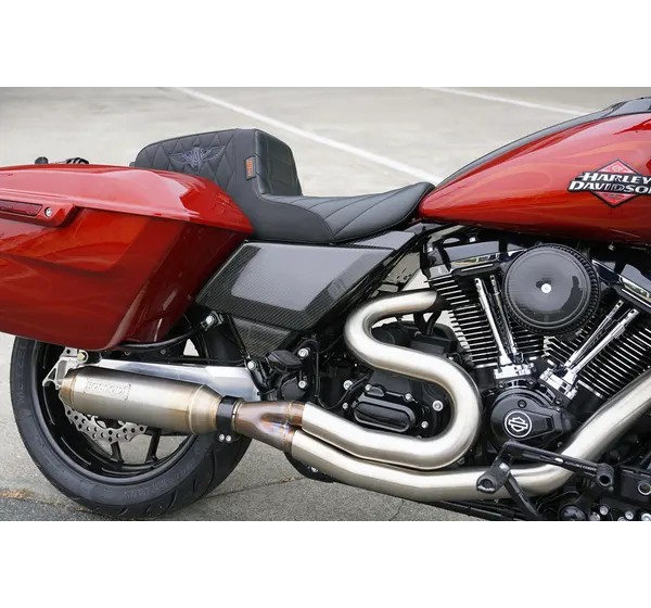 ARLEN NESS Motordeckel - Detailansicht