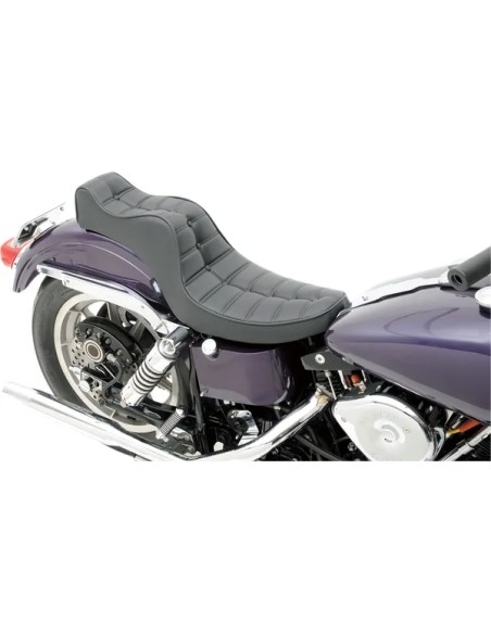 DRAG SPECIALTIES SEATS Sitzbänke - Einbaubeispiel