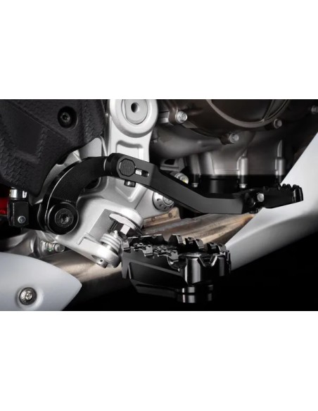 GILLES TOOLING Bremspedale - Einbaubeispiel