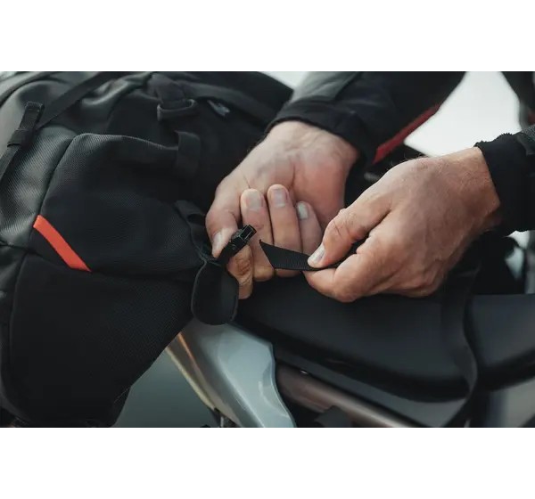 SW-MOTECH Hecktaschen - Einbaubeispiel