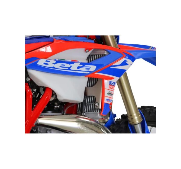 AXP RACING Kühlsysteme - Einbaubeispiel
