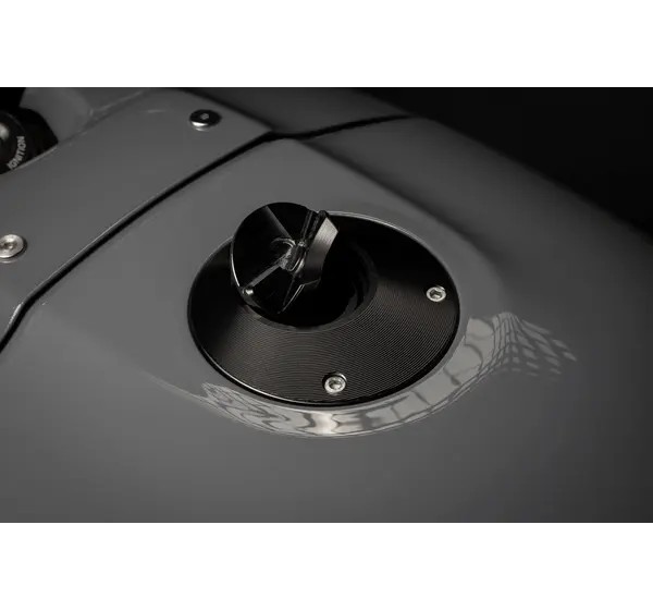 GILLES TOOLING Tankdeckel - Einbaubeispiel