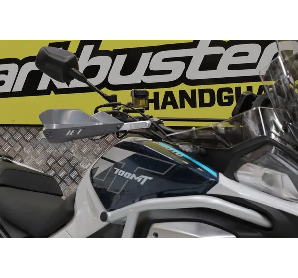 BARKBUSTERS Handprotektoren - Einbaubeispiel