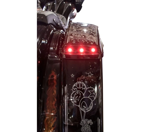 PAUL YAFFE BAGGER NATION Rück- und Bremslichter - Einbaubeispiel