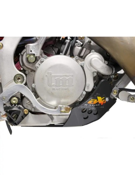AXP RACING Stoßfänger & Motorschutzplatten - Detailansicht