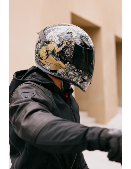 ICON Integralhelm Bild 4