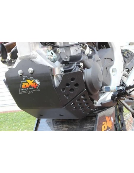 AXP RACING Stoßfänger & Motorschutzplatten - Einbaubeispiel