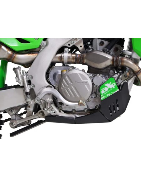 AXP RACING Stoßfänger & Motorschutzplatten - Einbaubeispiel