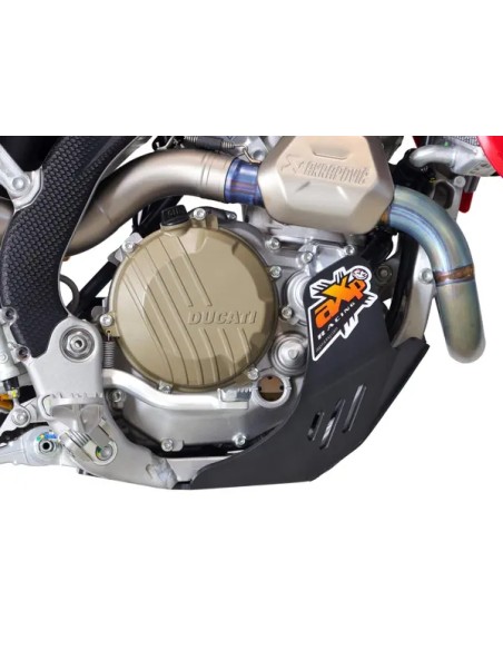 AXP RACING Stoßfänger & Motorschutzplatten - Einbaubeispiel