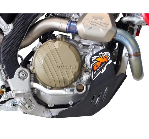 AXP RACING Stoßfänger & Motorschutzplatten - Einbaubeispiel