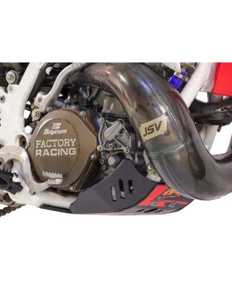 AXP RACING Stoßfänger & Motorschutzplatten - Einbaubeispiel