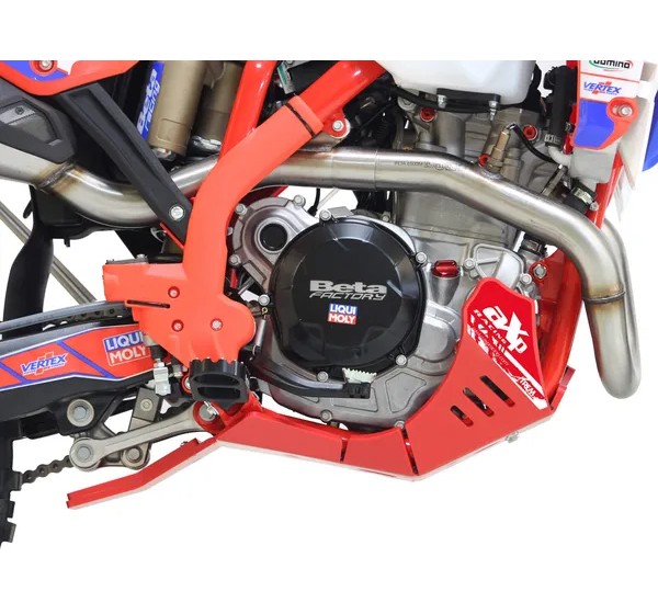 AXP RACING Stoßfänger & Motorschutzplatten - Einbaubeispiel