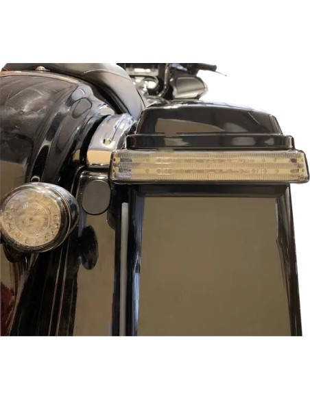 CUSTOM DYNAMICS Zusatzbeleuchtung - Detailansicht