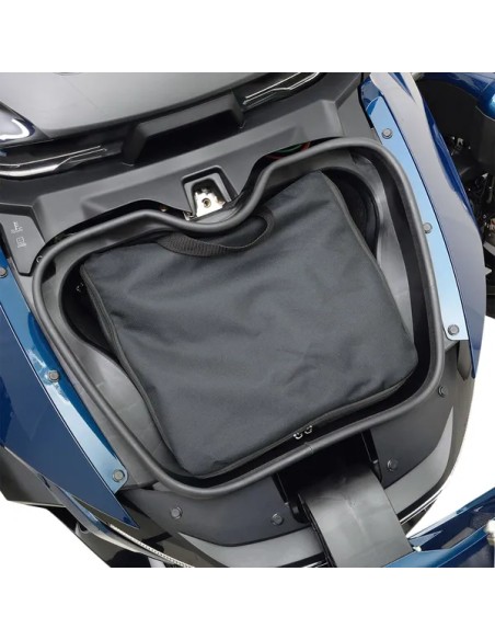 SHOW CHROME Hecktaschen - Einbaubeispiel