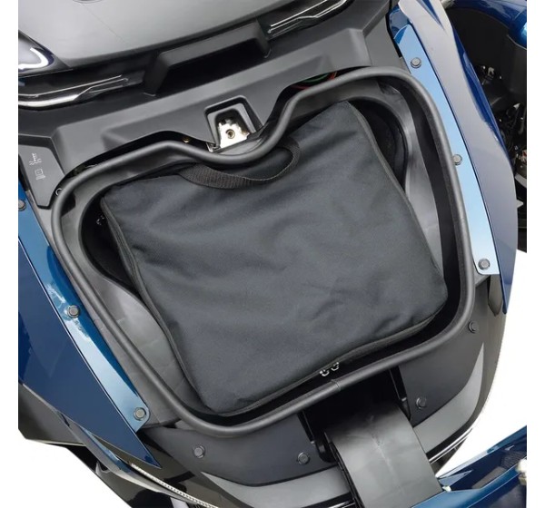 SHOW CHROME Hecktaschen - Einbaubeispiel