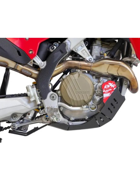 AXP RACING Stoßfänger & Motorschutzplatten - Detailansicht
