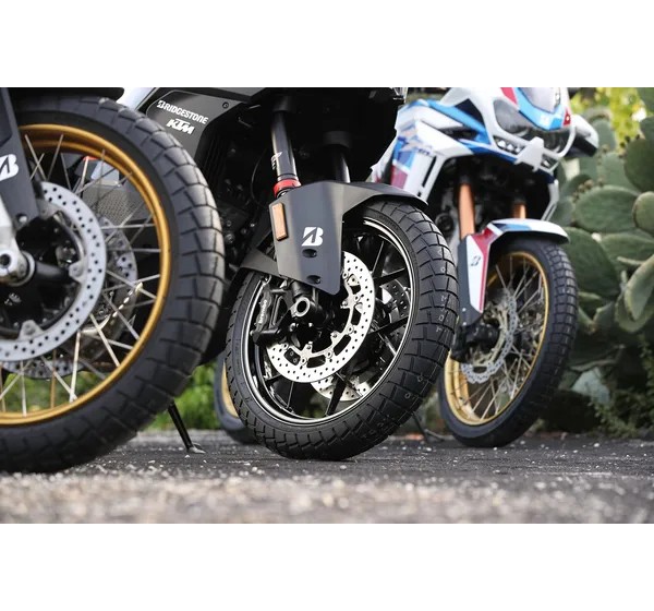 BRIDGESTONE Reifen Bild 4