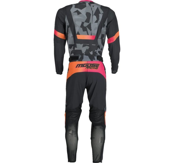 MOOSE OFFROAD SOFT-GOODS Hosen - Einbaubeispiel
