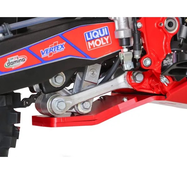 AXP RACING Stoßfänger & Motorschutzplatten - Einbaubeispiel