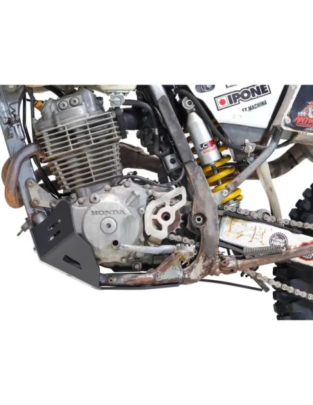 AXP RACING Stoßfänger & Motorschutzplatten - Einbaubeispiel