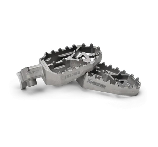 AKRAPOVIC Fußrasten für YAMAHA XTZ 700 ab 2023