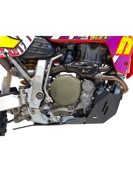 AXP RACING Stoßfänger & Motorschutzplatten - Detailansicht