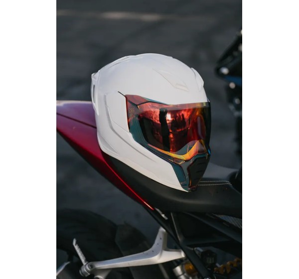 ICON Integralhelm Bild 6