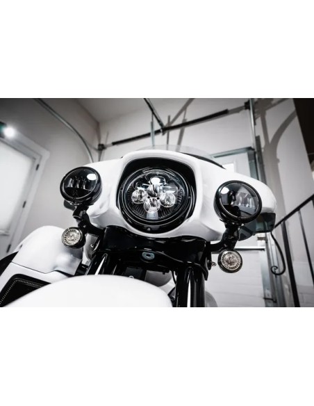 CUSTOM DYNAMICS Scheinwerfer - Einbaubeispiel