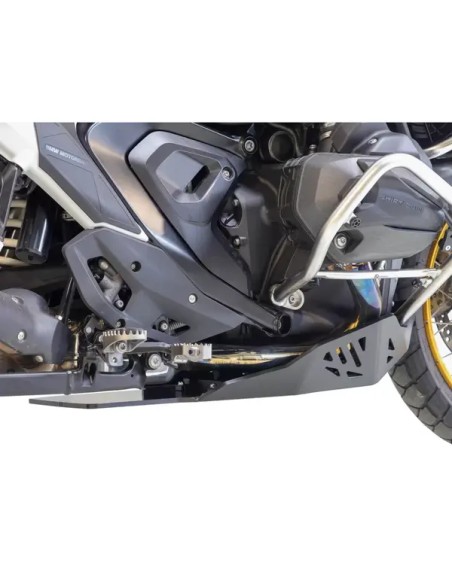 AXP RACING Stoßfänger & Motorschutzplatten - Einbaubeispiel