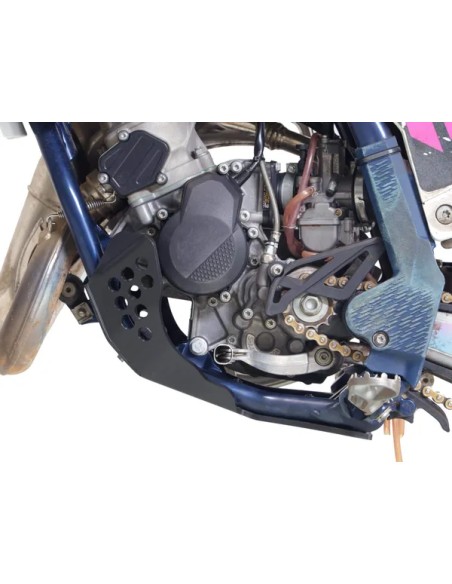 AXP RACING Stoßfänger & Motorschutzplatten - Einbaubeispiel