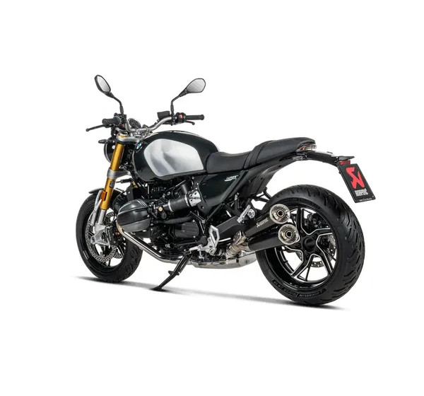 AKRAPOVIC Endschalldämpfer - Einbaubeispiel