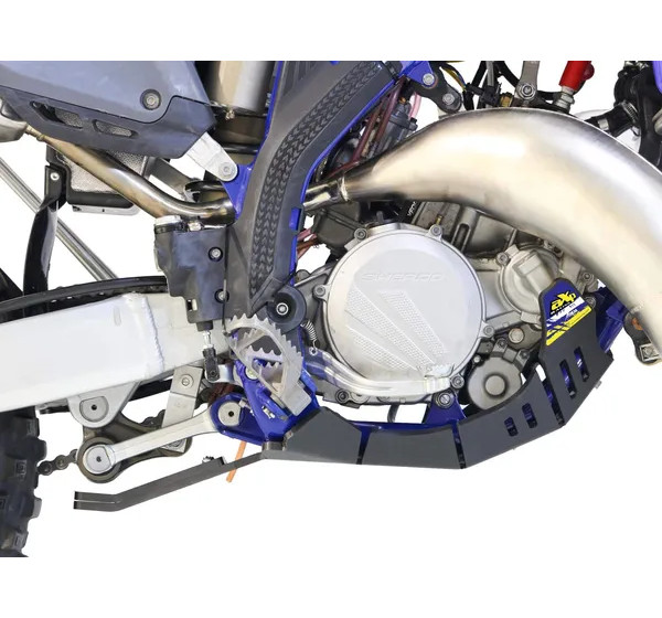 AXP RACING Stoßfänger & Motorschutzplatten - Einbaubeispiel