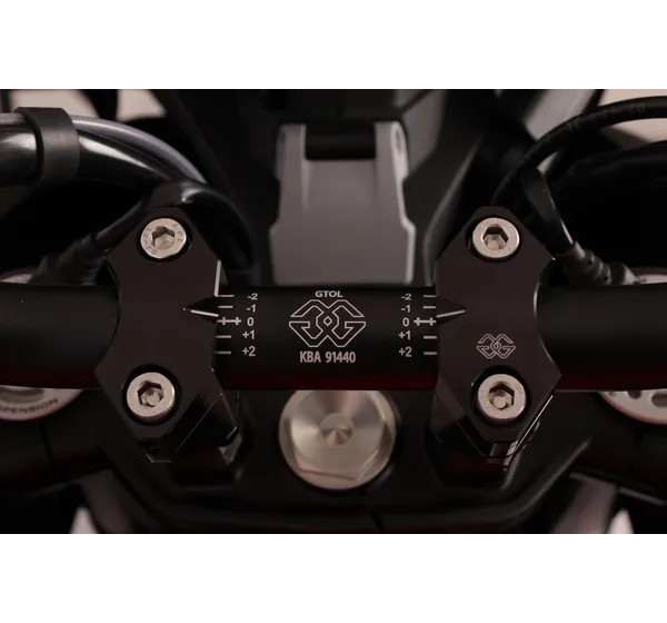 GILLES TOOLING Risers - Einbaubeispiel