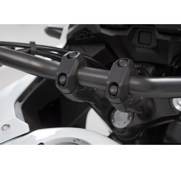 SW-MOTECH Risers - Einbaubeispiel