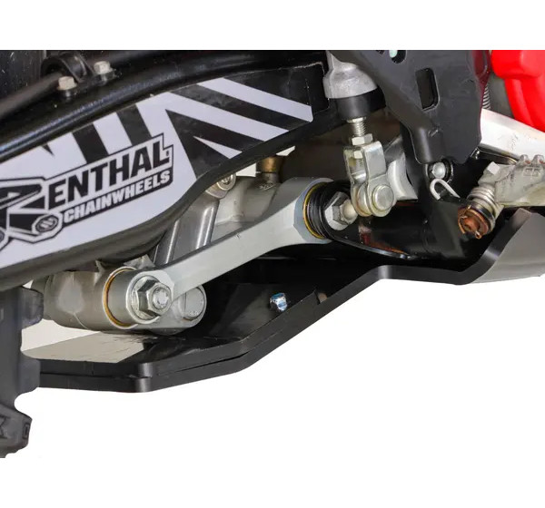 AXP RACING Stoßfänger & Motorschutzplatten - Einbaubeispiel