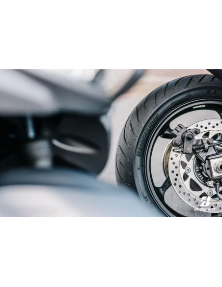BRIDGESTONE Reifen Bild 4