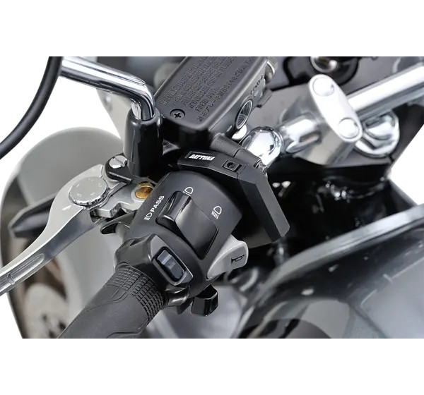 DAYTONA Power-Adapter - Einbaubeispiel