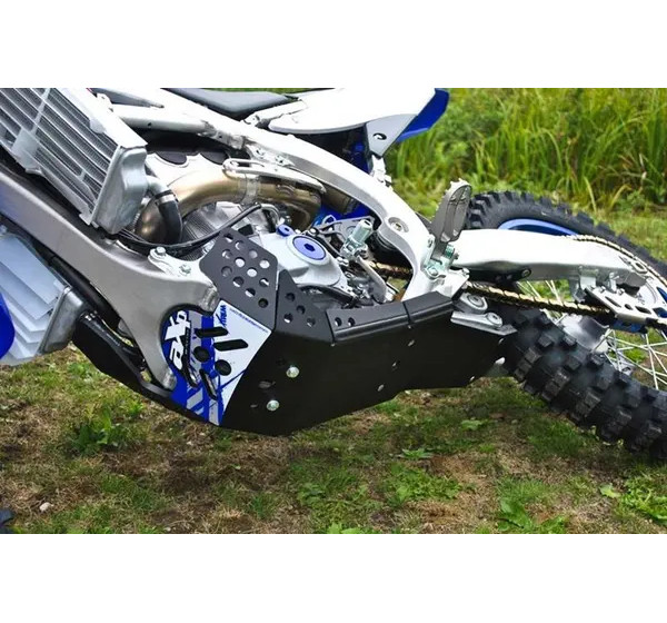 AXP RACING Stoßfänger & Motorschutzplatten - Einbaubeispiel